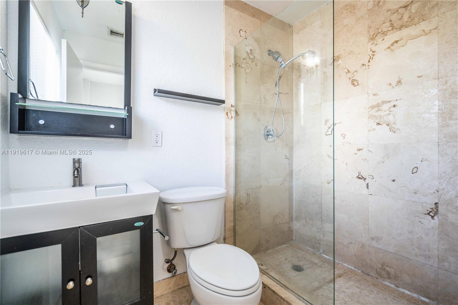 2180 Bay Dr #9B Miami Beach, FL 33141