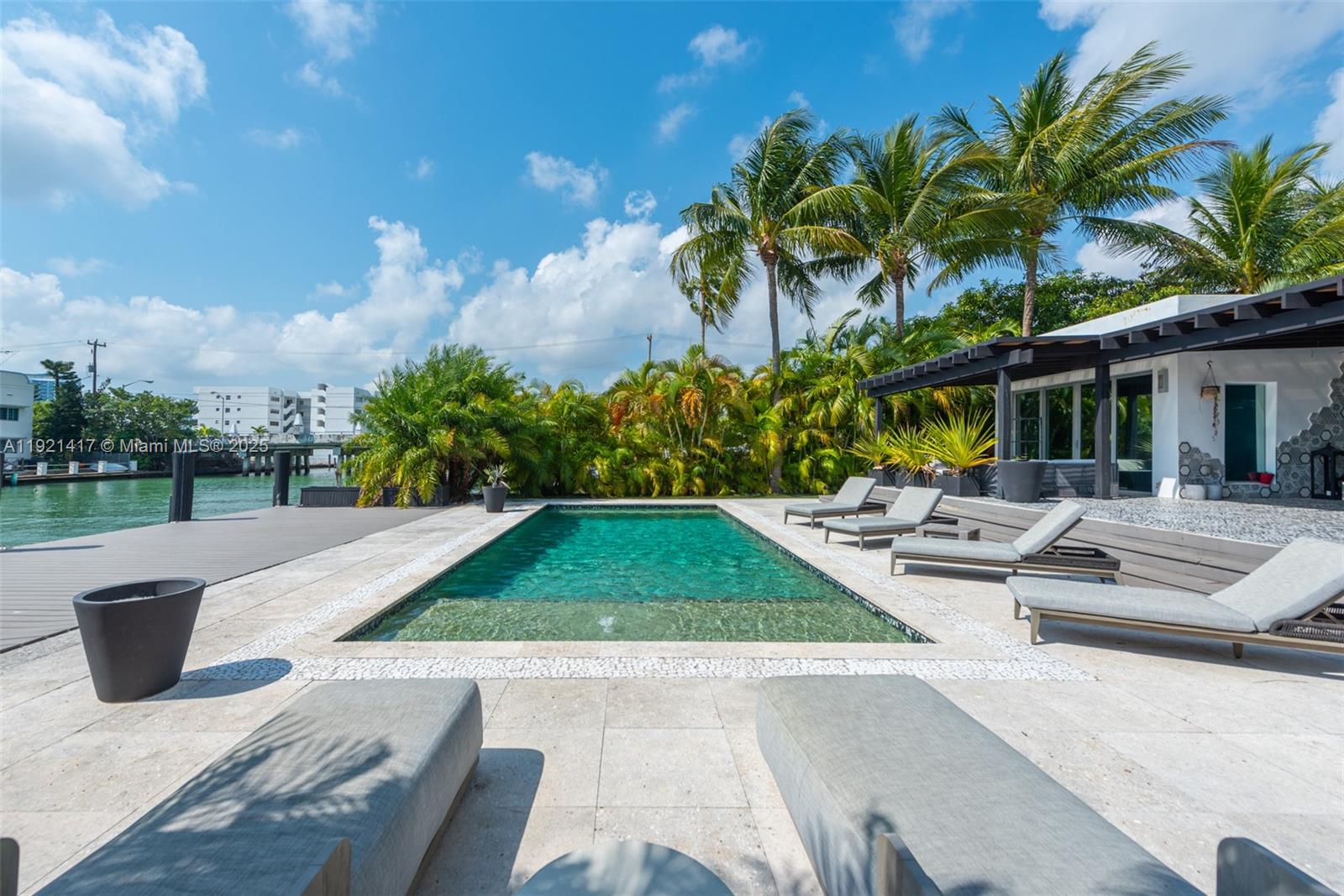 970 S Shore Dr Miami Beach, FL 33141