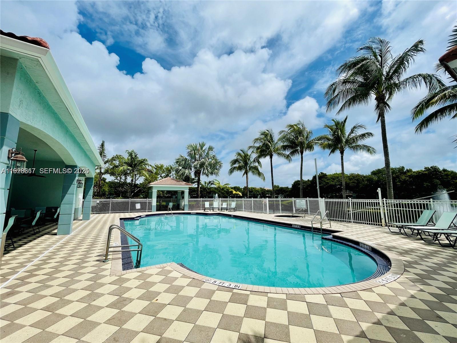 1918 Alamanda Way Riviera Beach, FL 33404