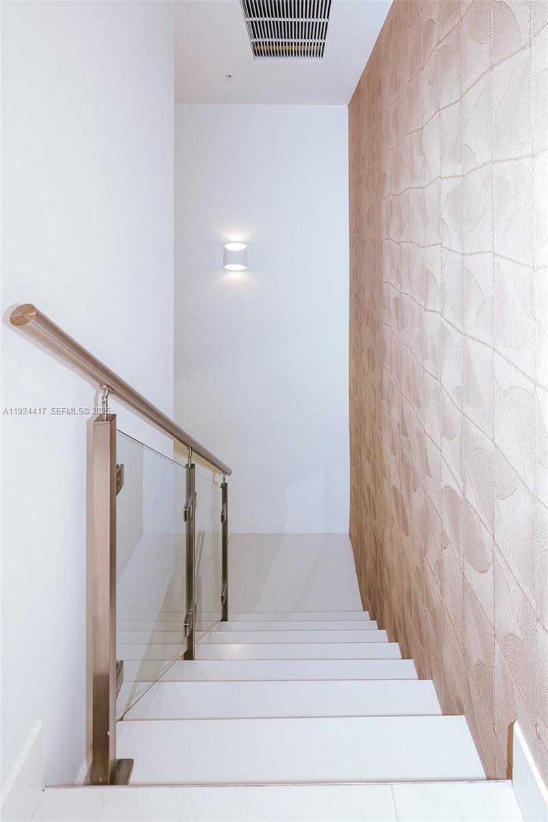 3040 N Ocean Blvd #N105 Fort Lauderdale, FL 33308