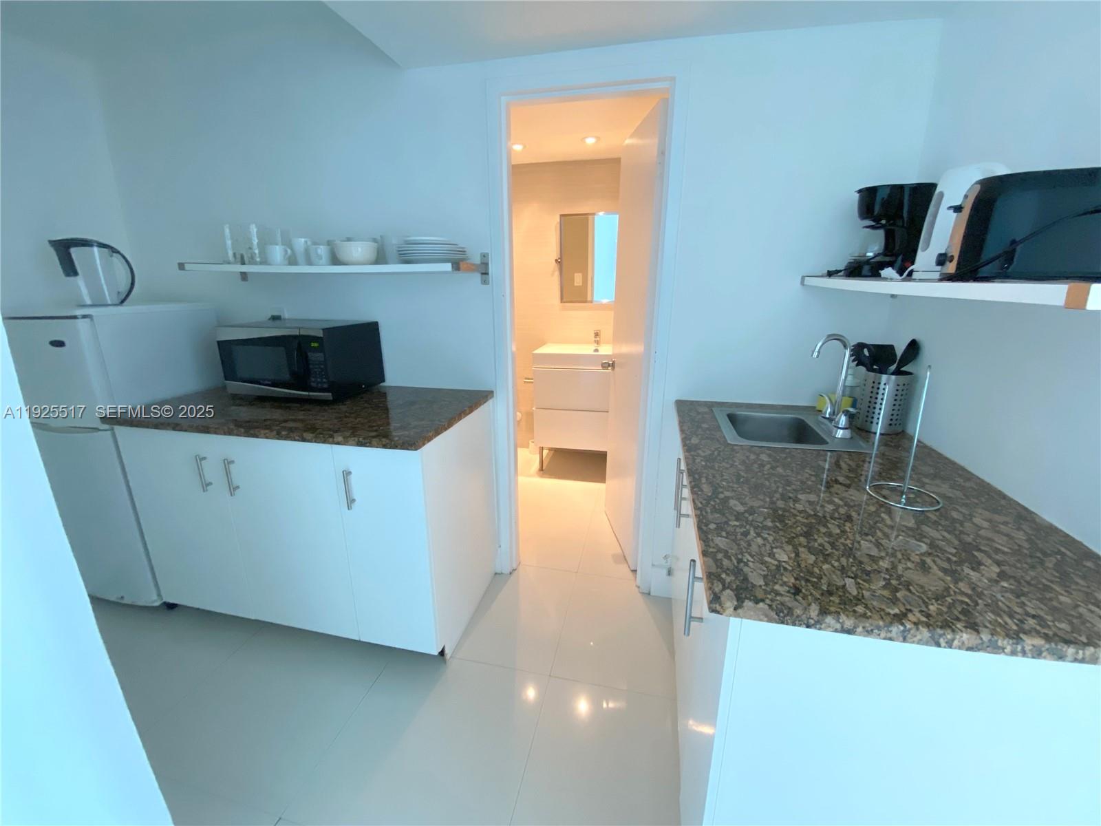 5445 Collins Ave #610 Miami Beach, FL 33140