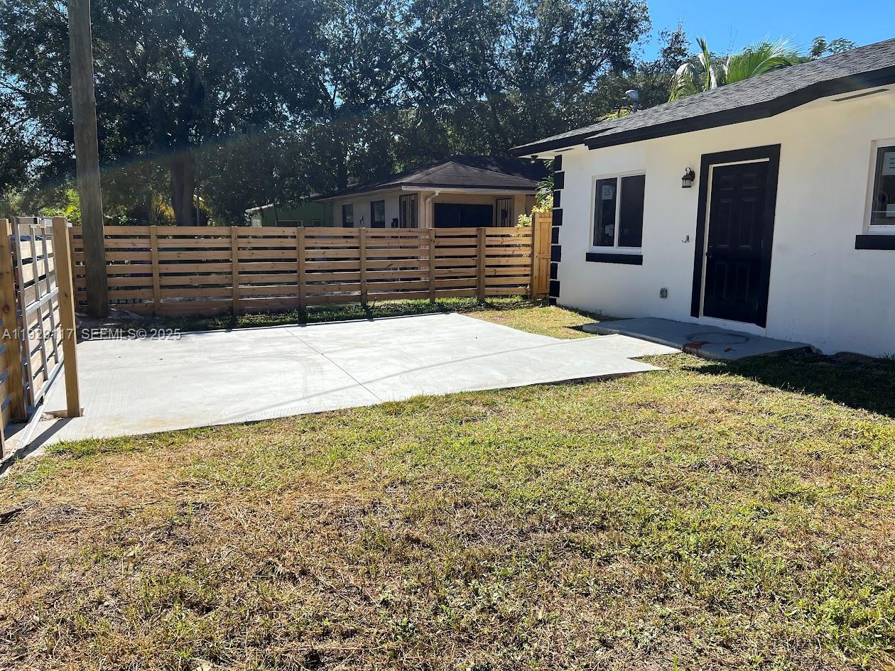 9254 NW 3rd Ave Miami, FL 33150