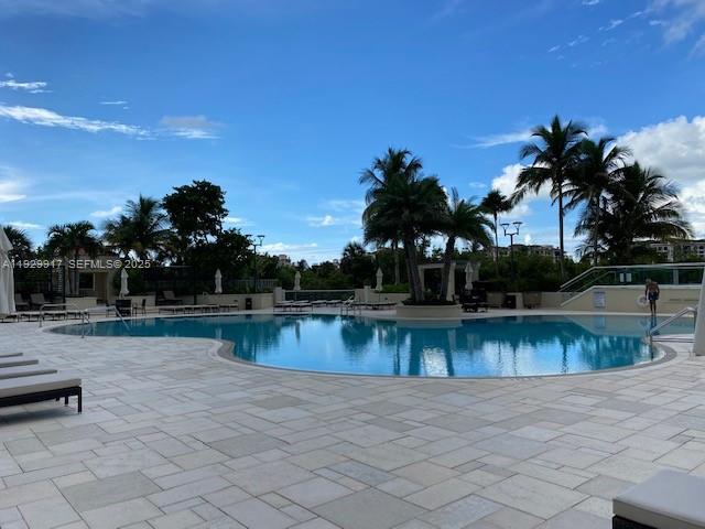 400 S Pointe Dr #2105 Miami Beach, FL 33139