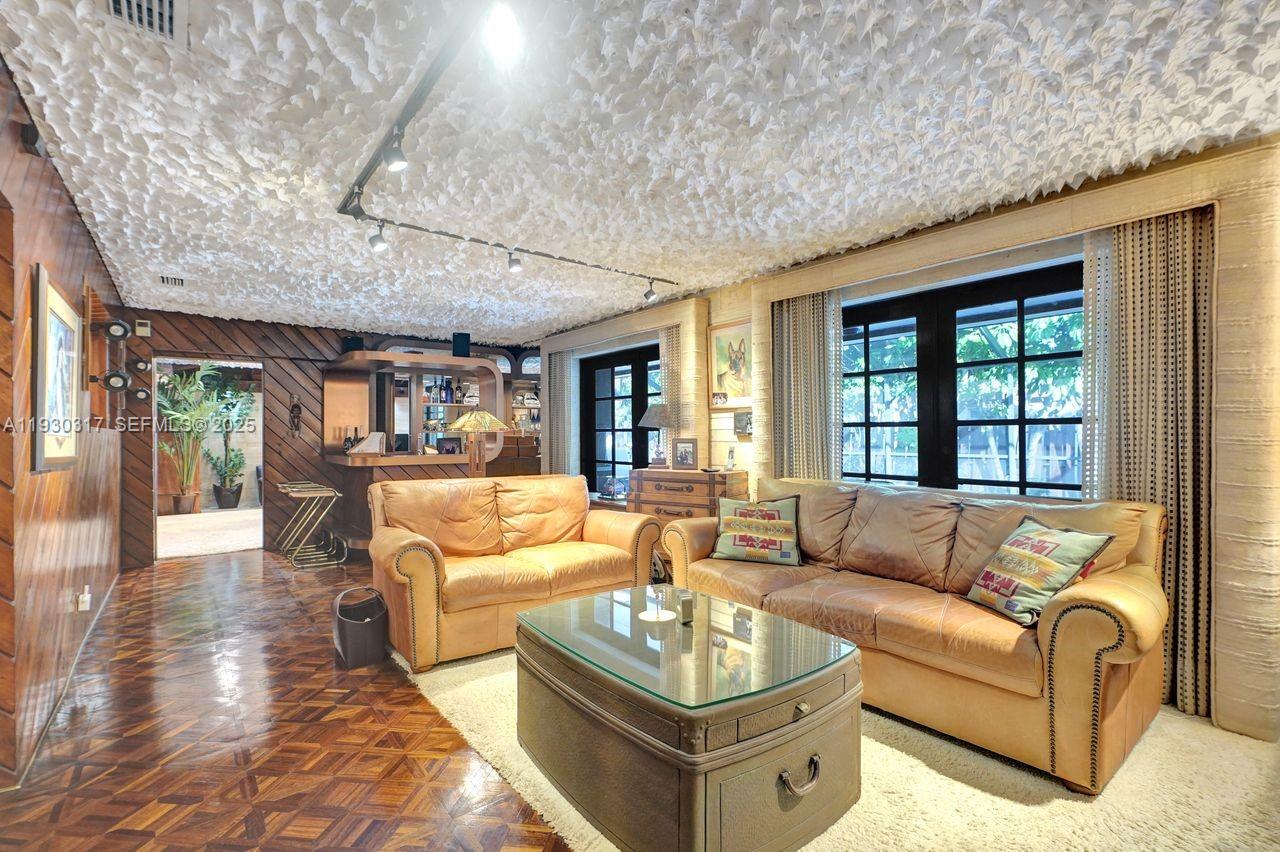 8115 SW 92nd Ct Miami, FL 33173