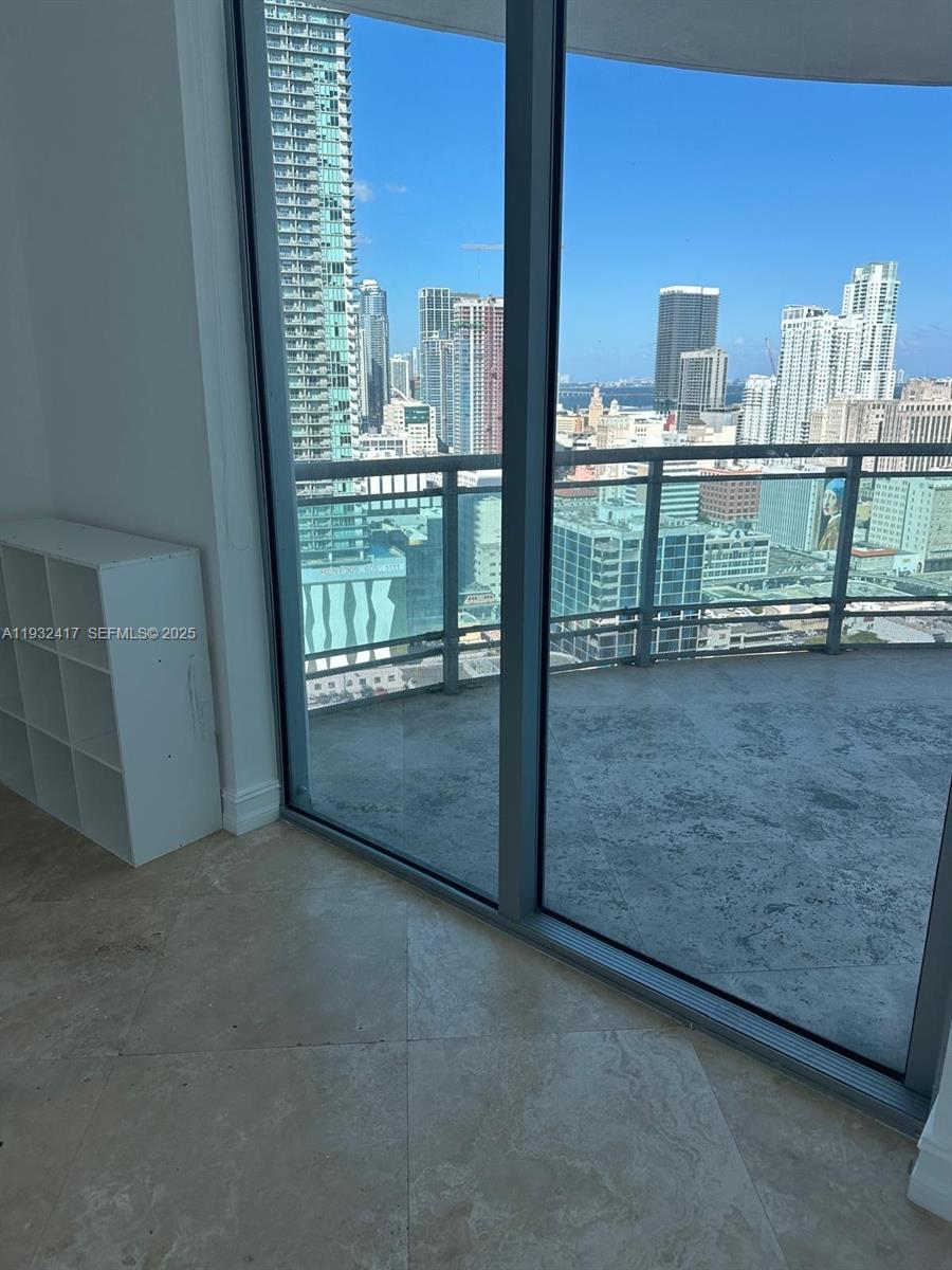 350 S Miami Ave #2913 Miami, FL 33130