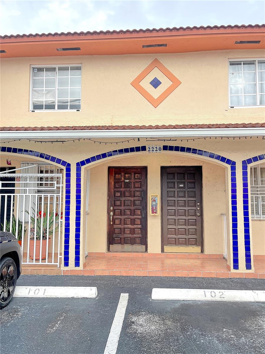 2220 W 74th St #201-16