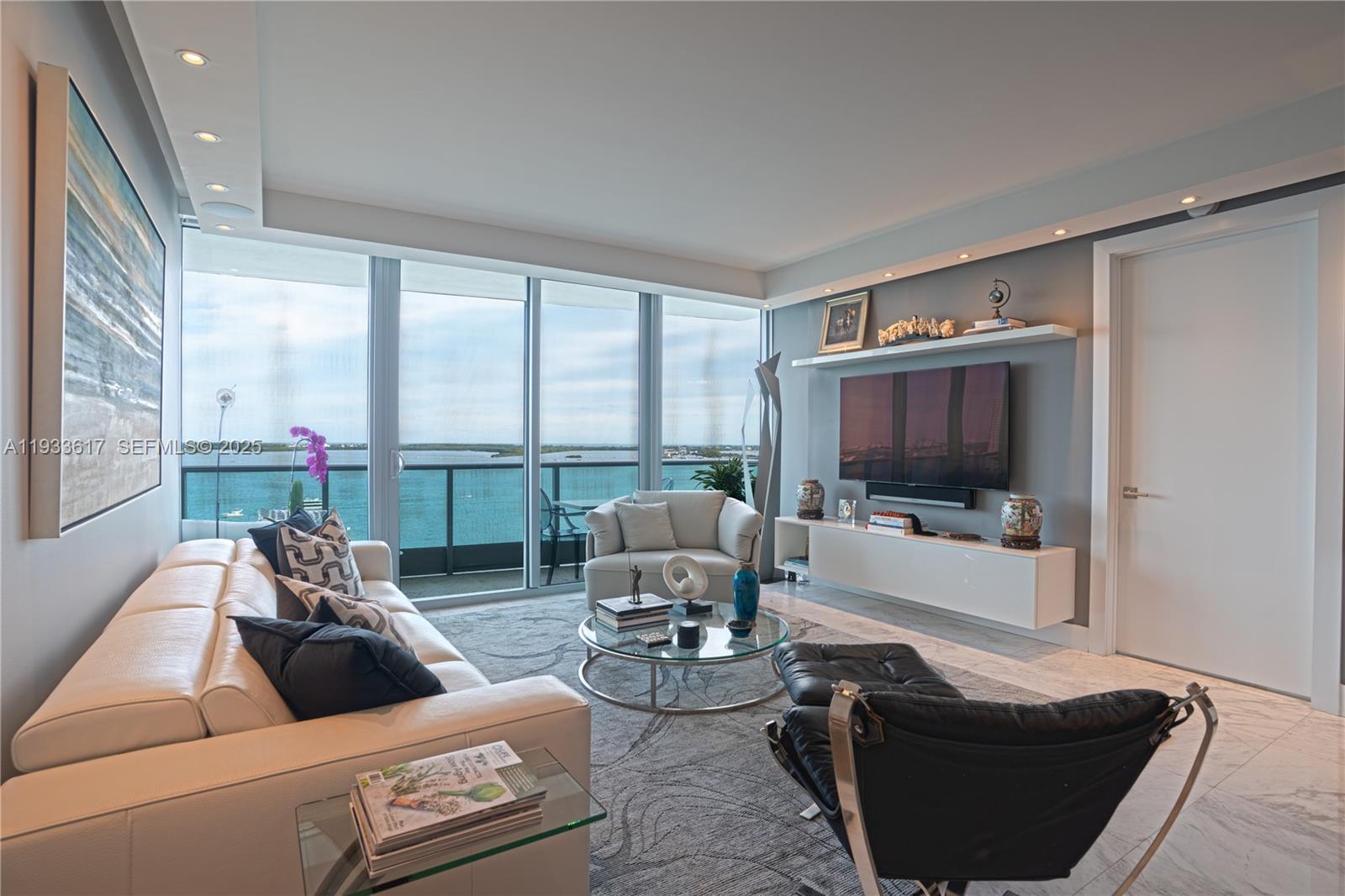 1331 Brickell Bay Dr #1609 Miami, FL 33131