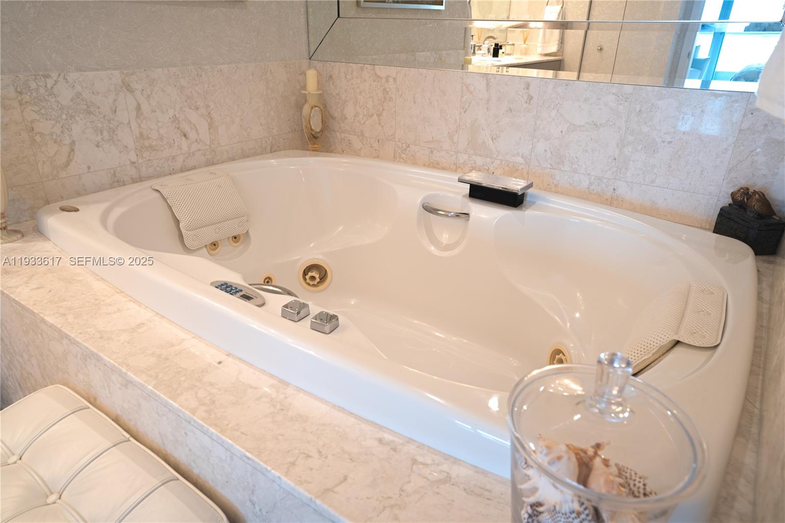 1331 Brickell Bay Dr #1609 Miami, FL 33131