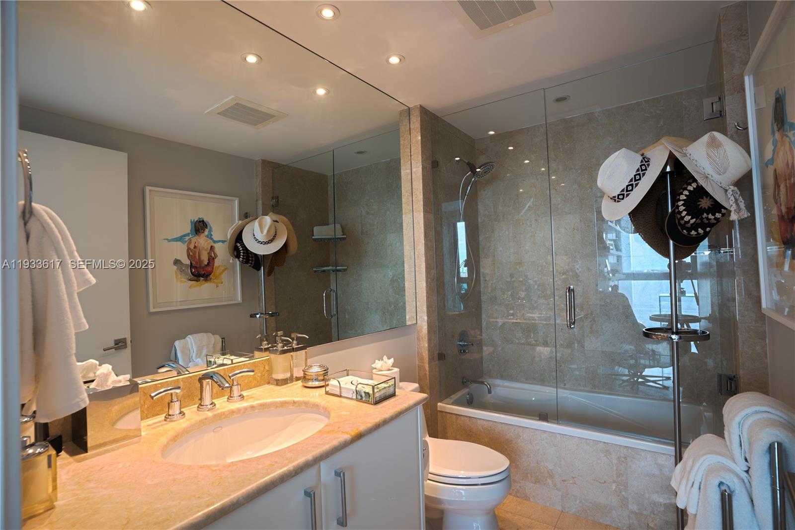 1331 Brickell Bay Dr #1609 Miami, FL 33131