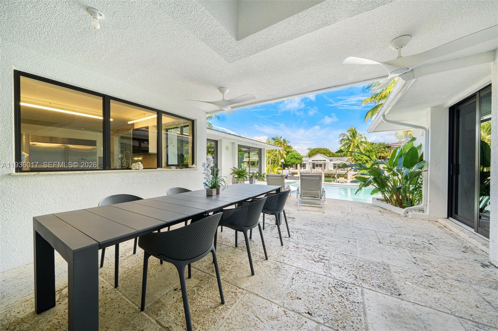 121 Knollwood Dr Key Biscayne, FL 33149