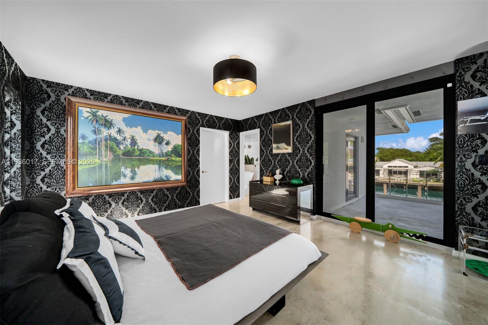 121 Knollwood Dr Key Biscayne, FL 33149