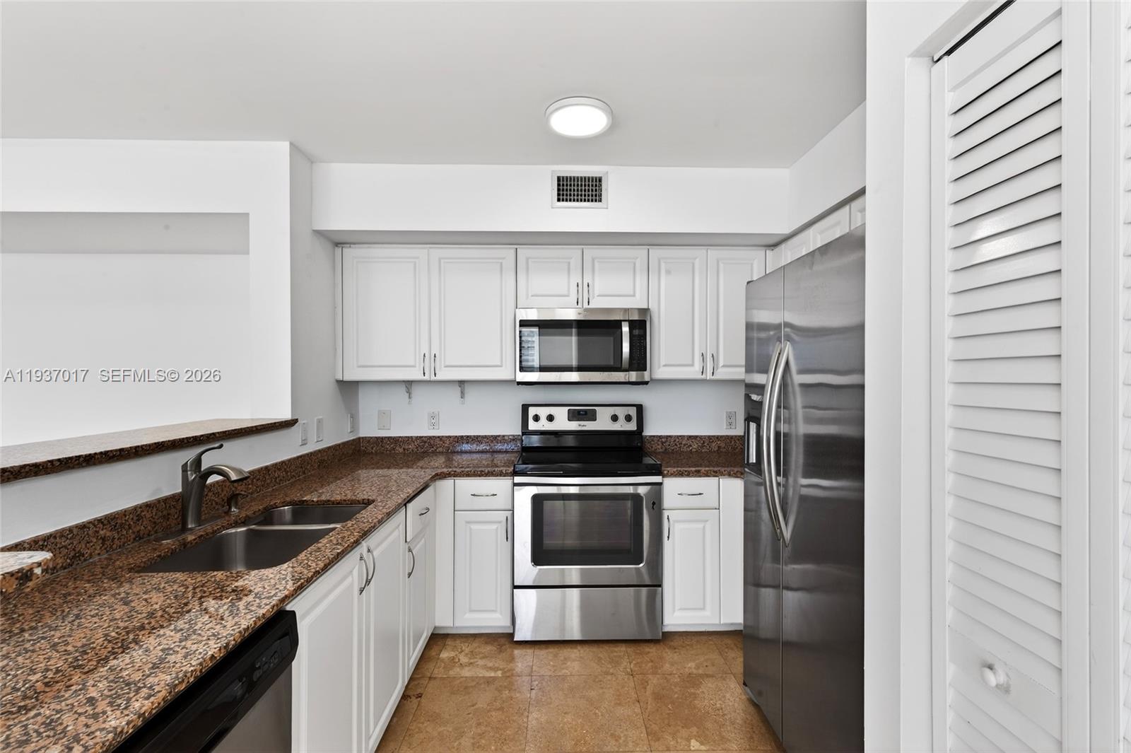 image The Mark Yacht Club19