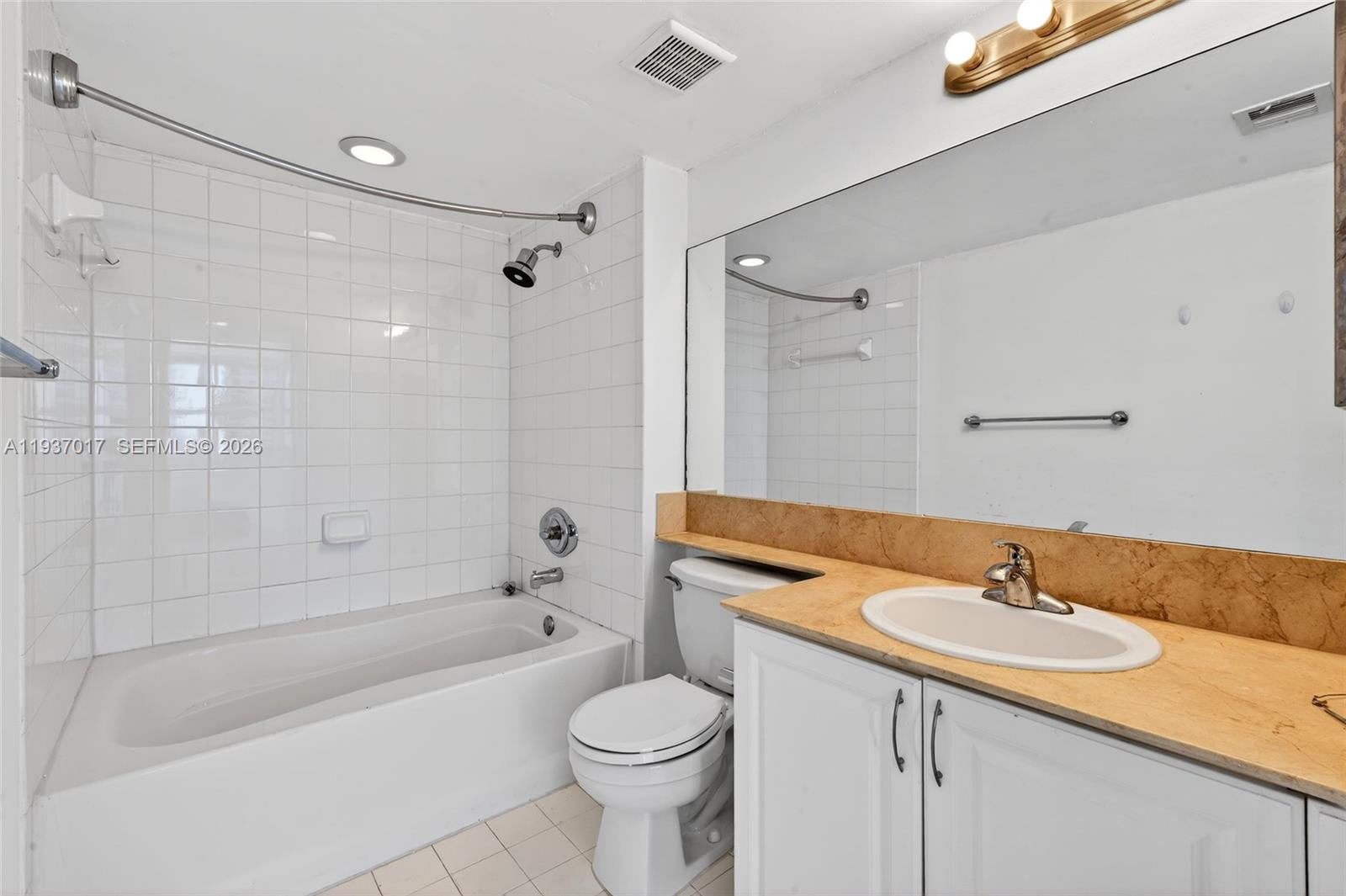 image The Mark Yacht Club33