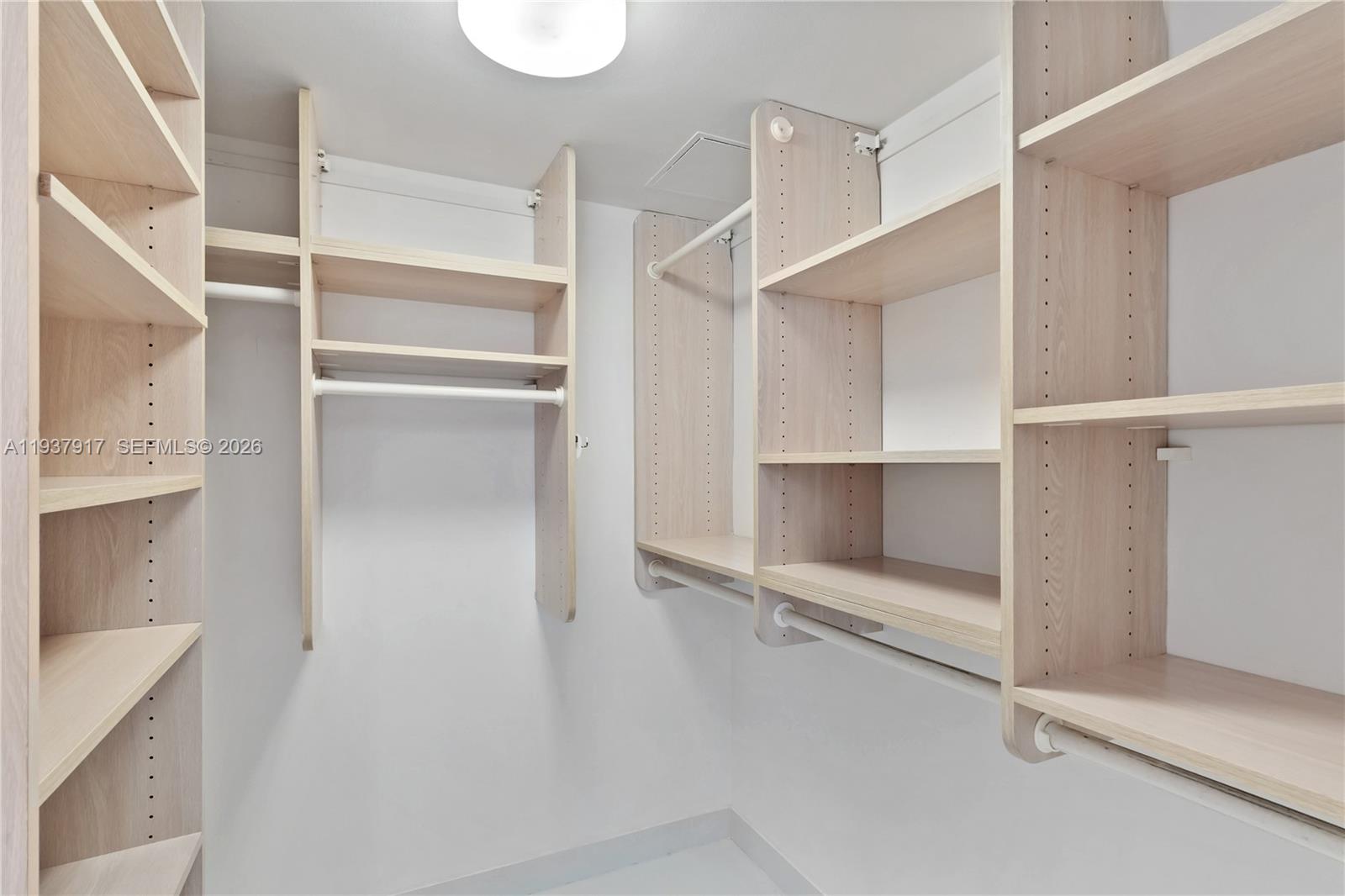 image South Pointe Towers19