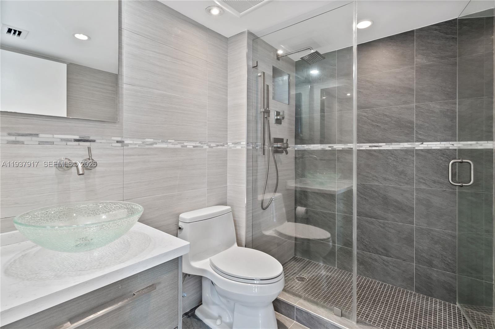 image South Pointe Towers24