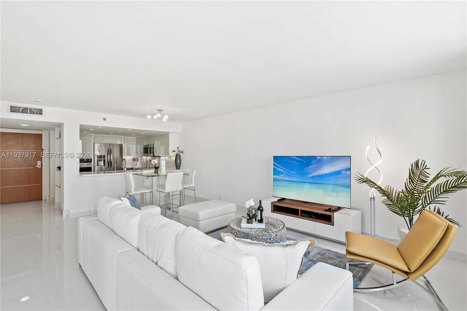 image South Pointe Towers7