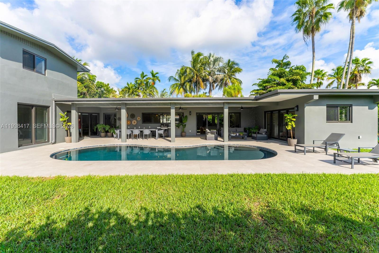 7500 SW 137th St Palmetto Bay, FL 33158