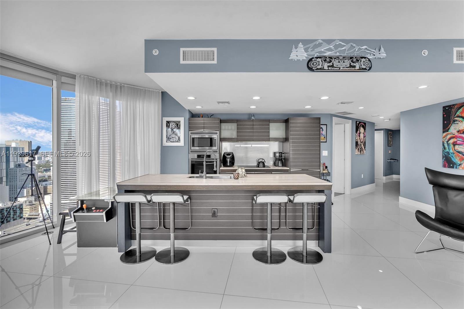 image Epic West Condo7