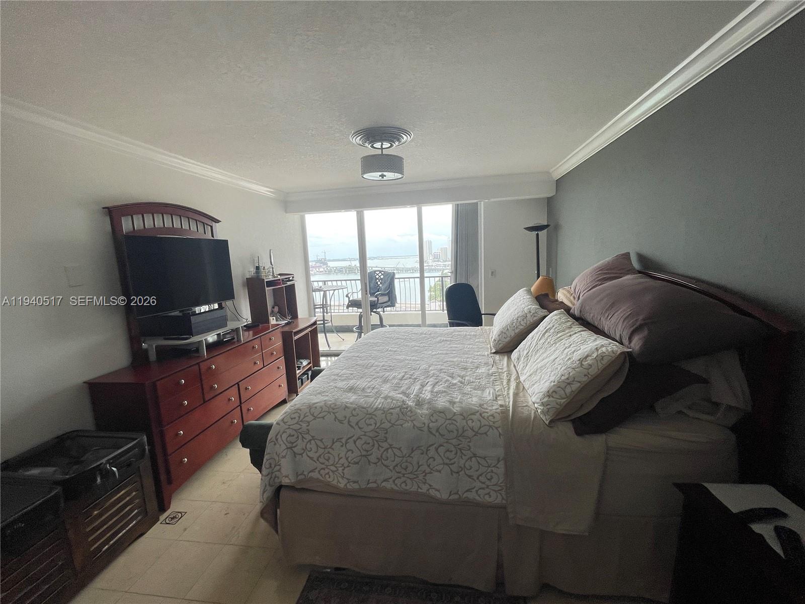 555 NE 15th St #22I Miami, FL 33132