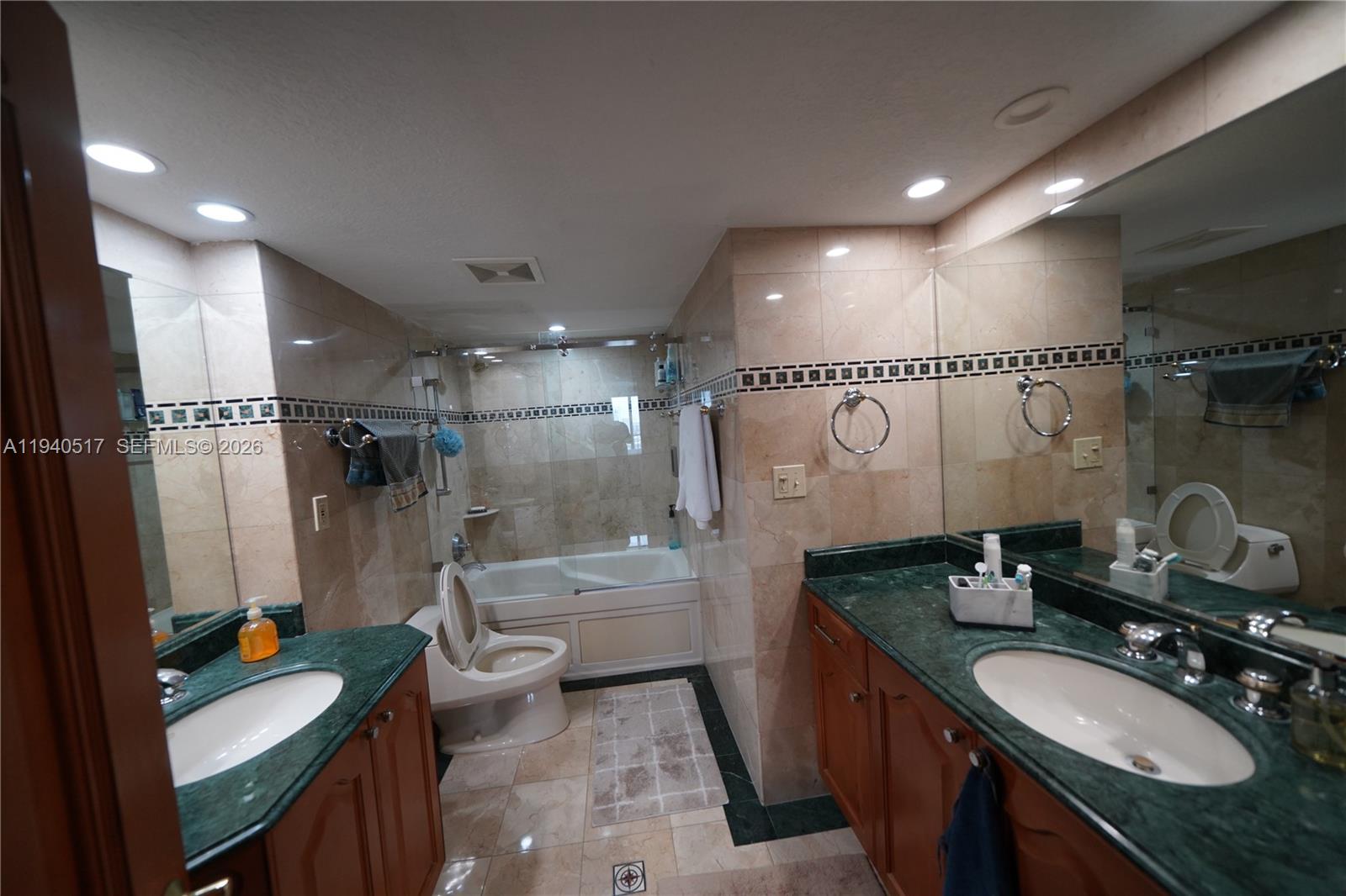 555 NE 15th St #22I Miami, FL 33132