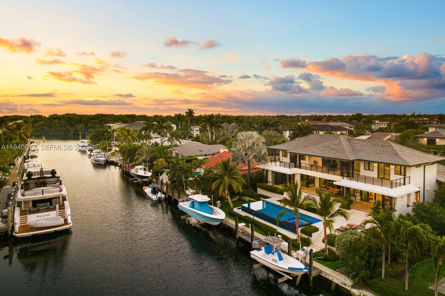 6853 Sunrise Ct Coral Gables, FL 33133