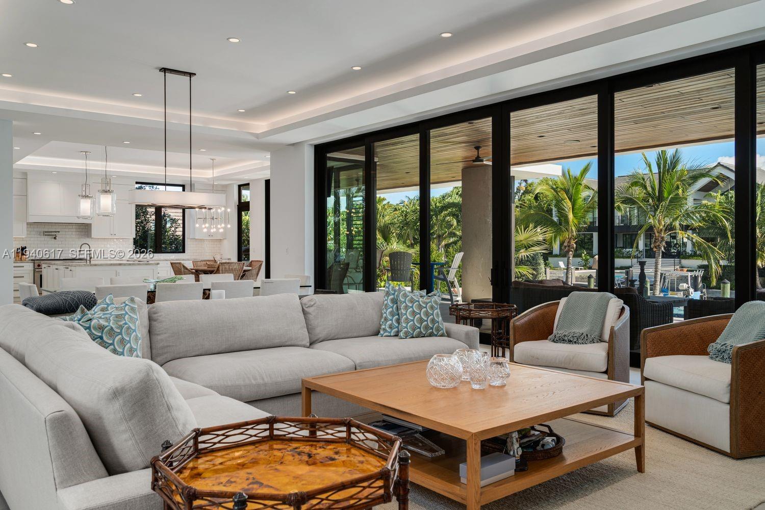 6853 Sunrise Ct Coral Gables, FL 33133