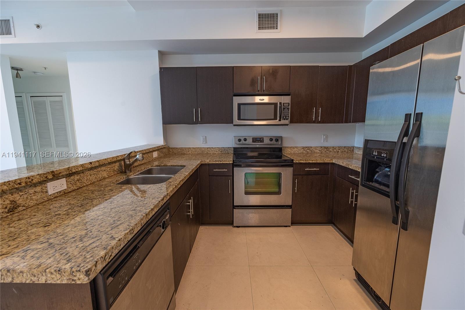 2020 Prairie Ave #202 Miami Beach, FL 33139