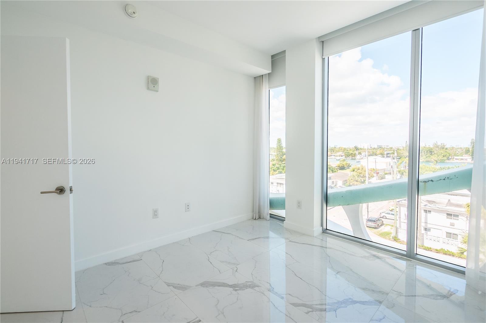 8425 Crespi Blvd #501 Miami Beach, FL 33141
