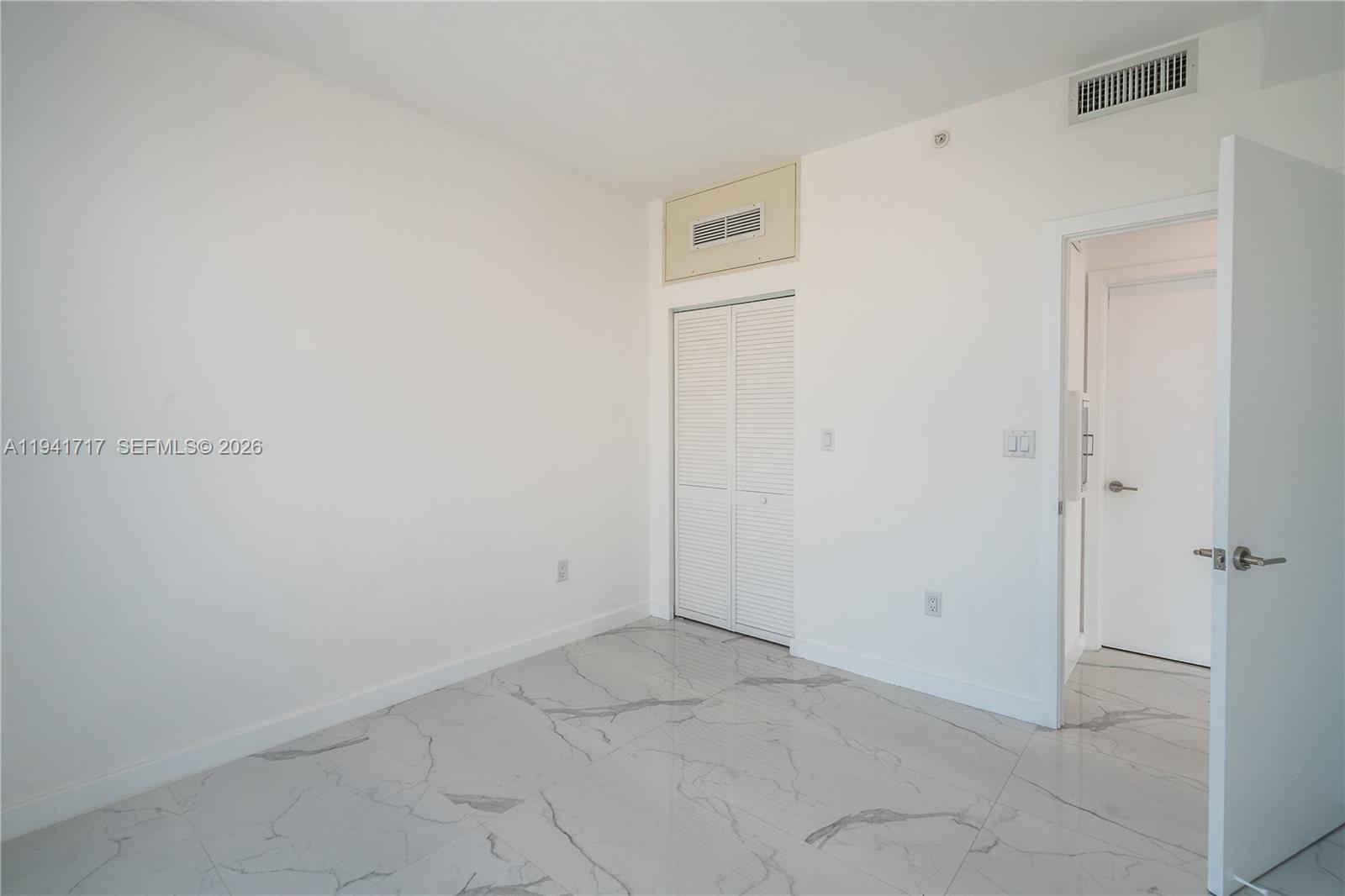 8425 Crespi Blvd #501 Miami Beach, FL 33141