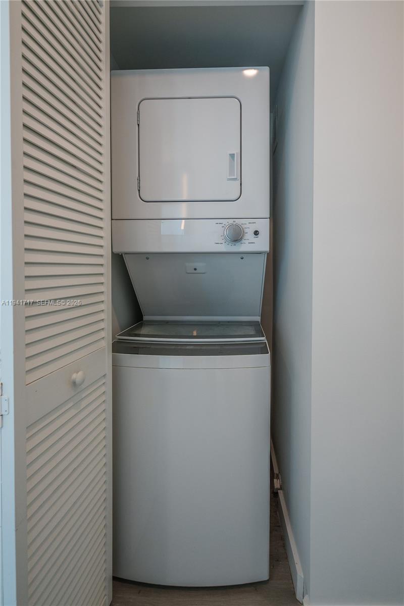 8425 Crespi Blvd #501 Miami Beach, FL 33141