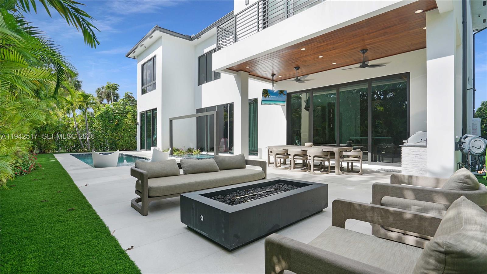 510 NE 4th Ln Boca Raton, FL 33432