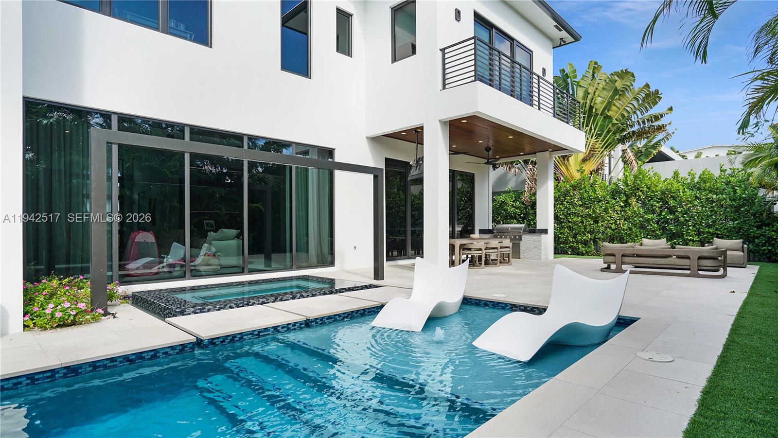 510 NE 4th Ln Boca Raton, FL 33432