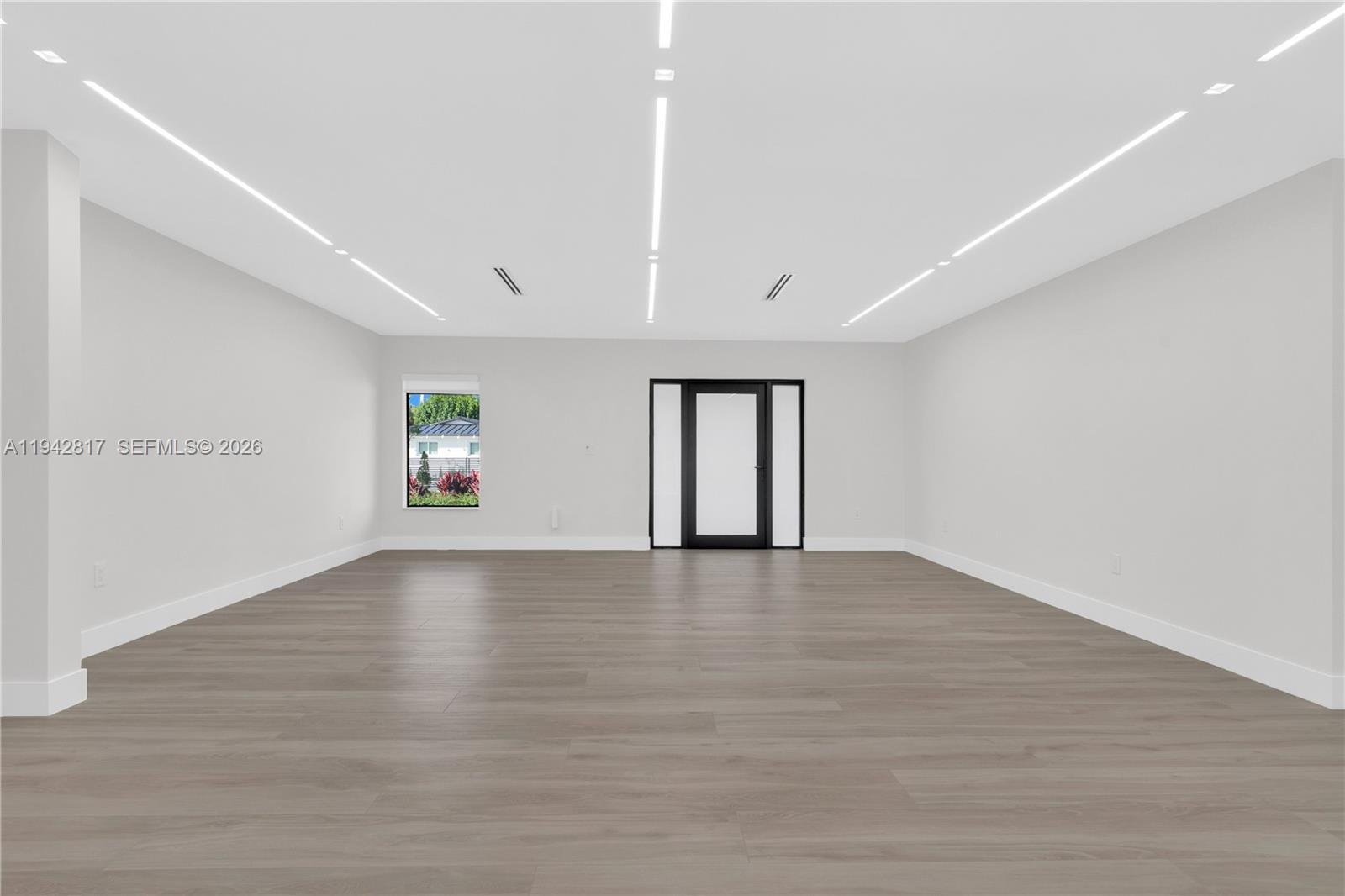 12751 SW 92nd Ct Miami, FL 33176