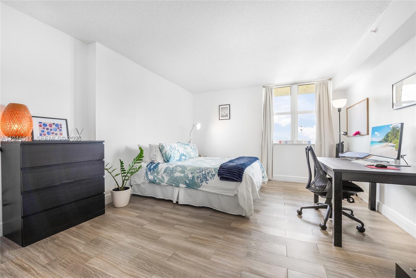 3000 Coral Way #1409 Miami, FL 33145