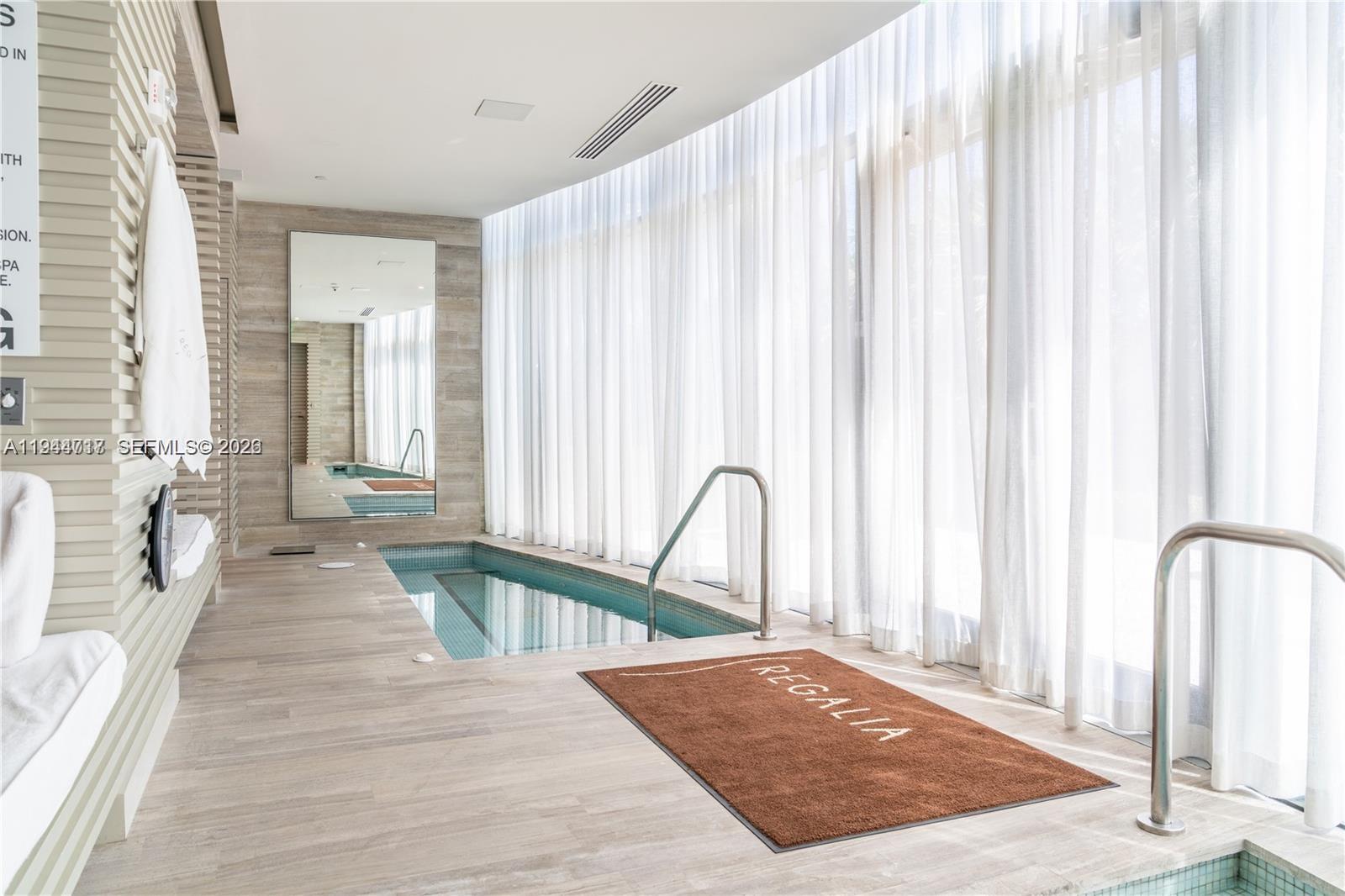 19575 Collins Ave #12 Sunny Isles Beach, FL 33160