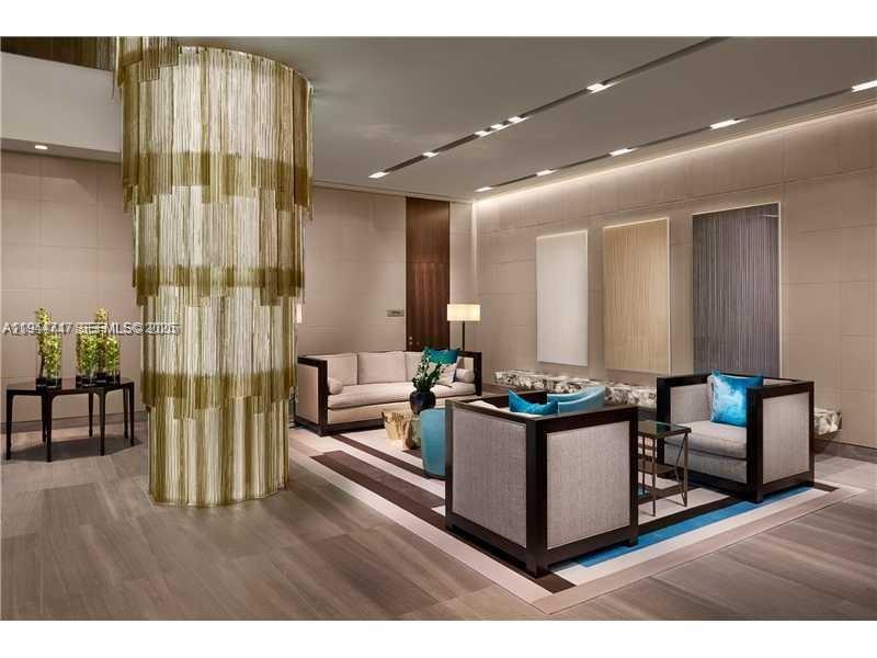 19575 Collins Ave #12 Sunny Isles Beach, FL 33160