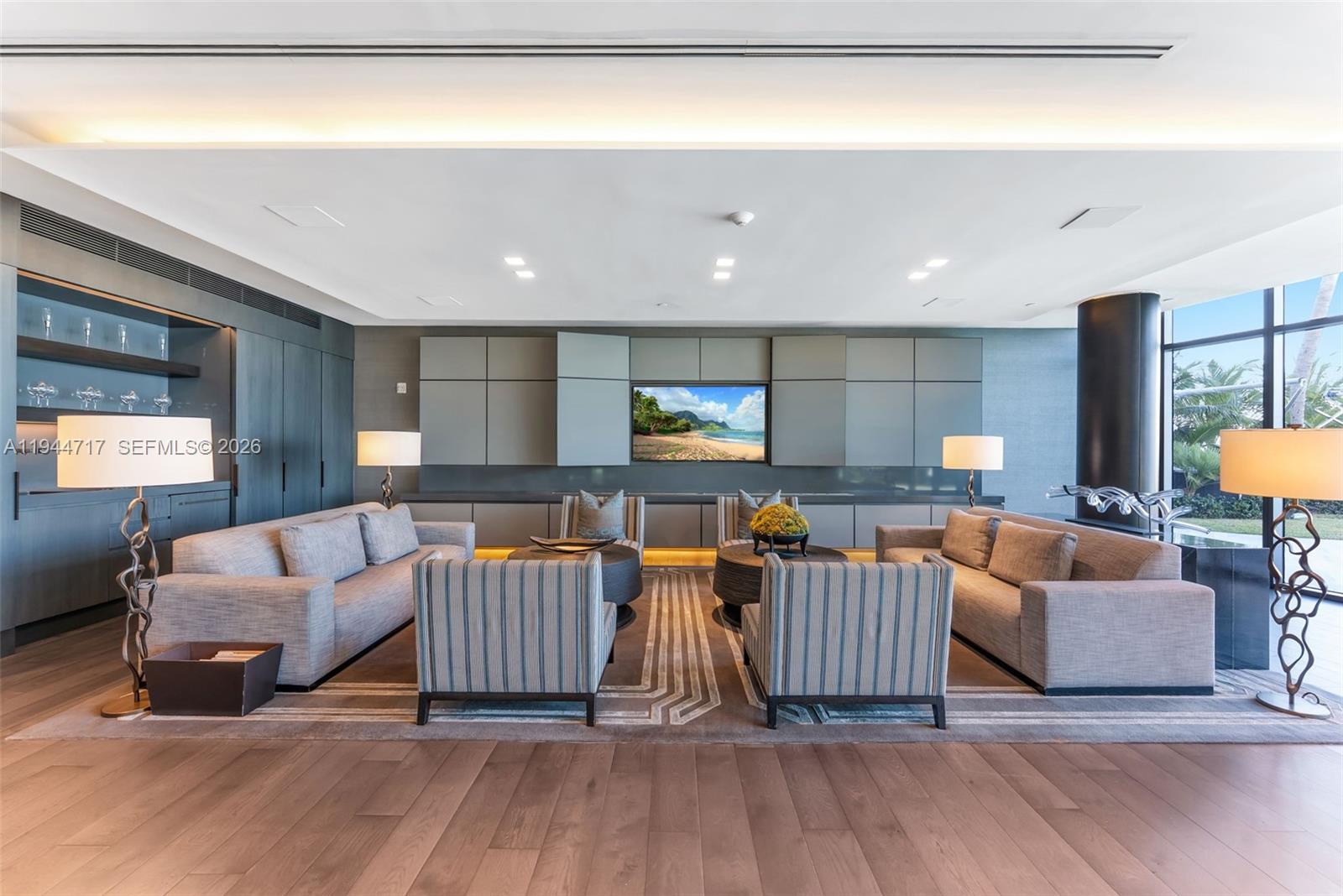 19575 Collins Ave #12 Sunny Isles Beach, FL 33160