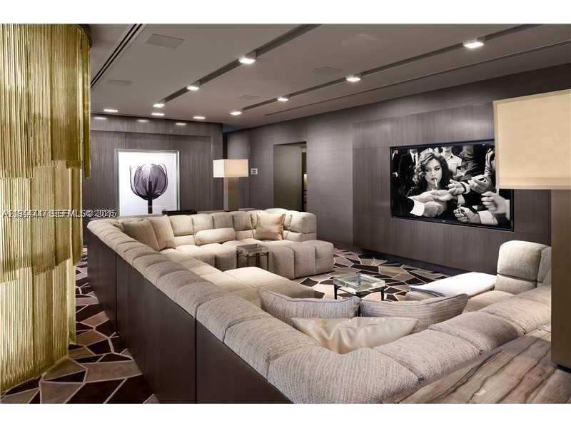 19575 Collins Ave #12 Sunny Isles Beach, FL 33160