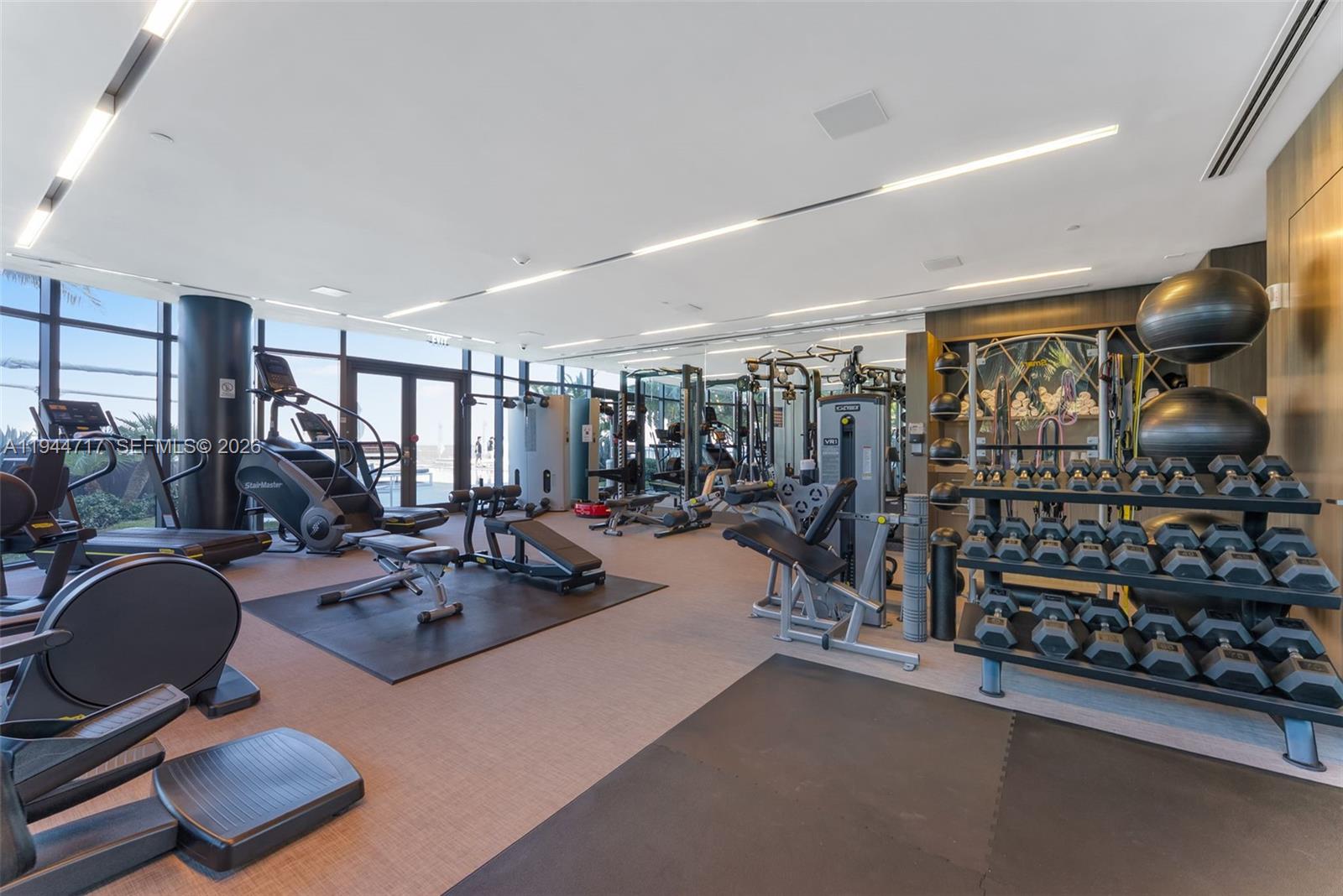 19575 Collins Ave #12 Sunny Isles Beach, FL 33160