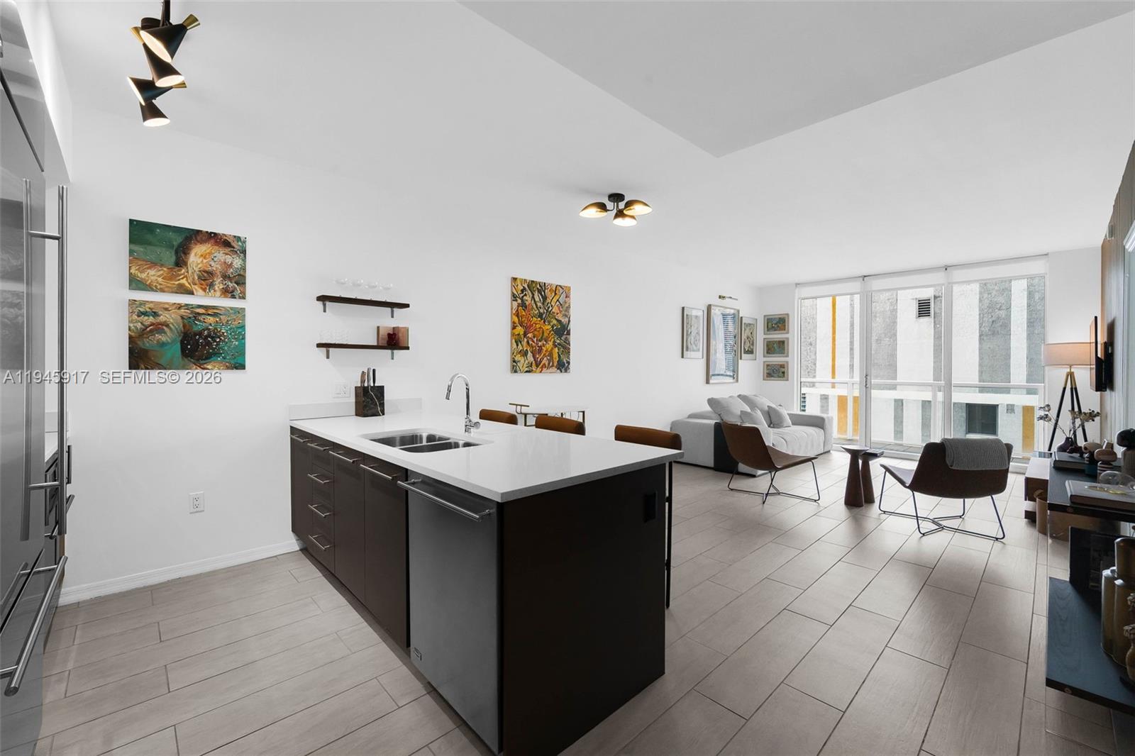 image 500 Brickell West5