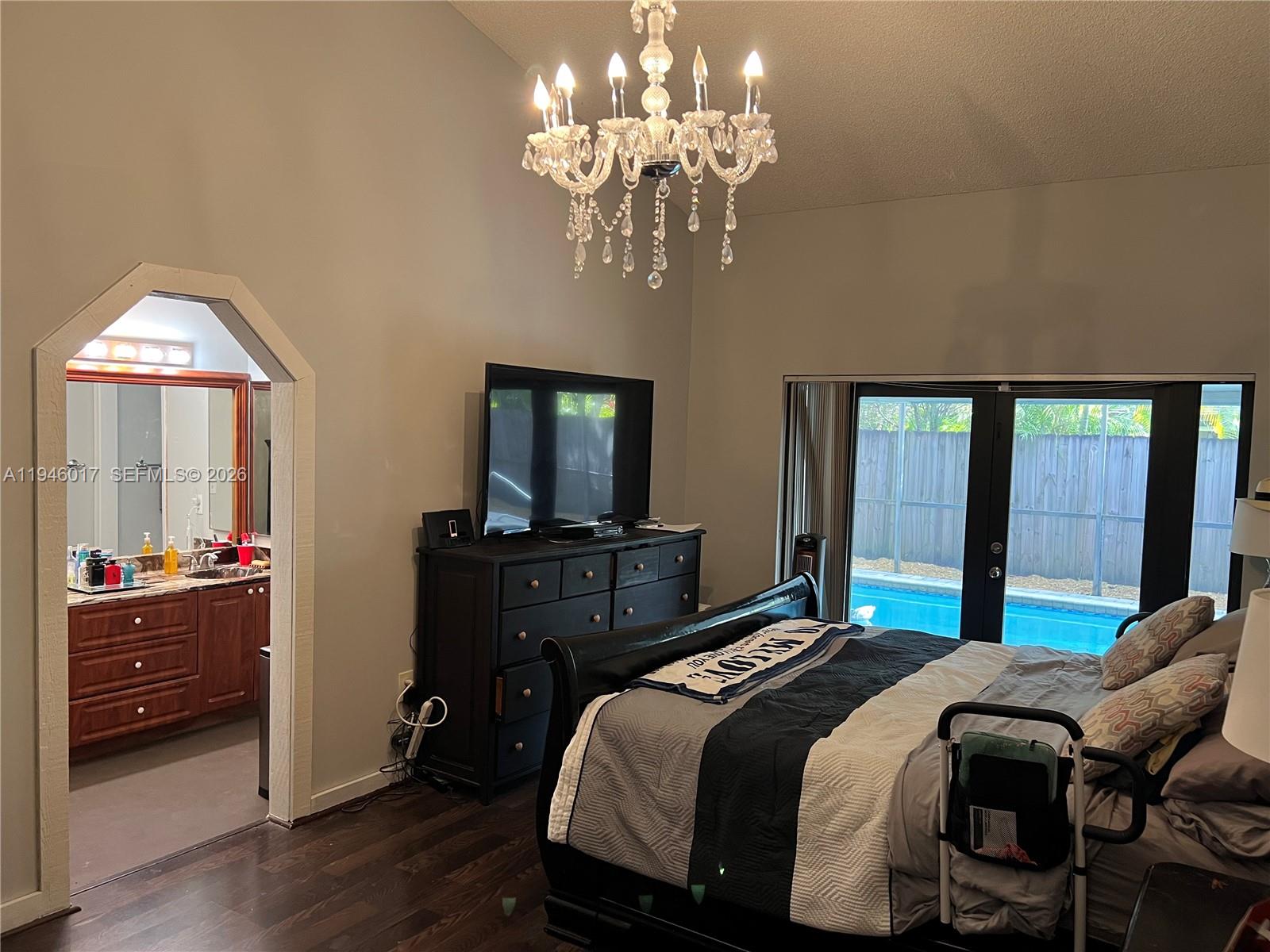 10140 NW 21st Ct Pembroke Pines, FL 33026