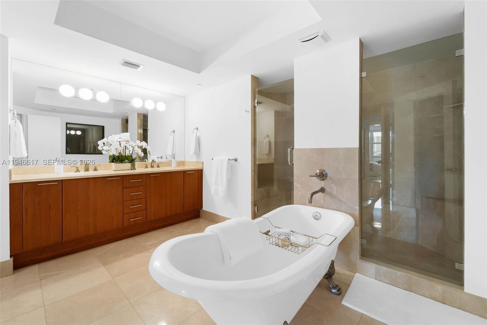 image The Peninsula Ii Condo14