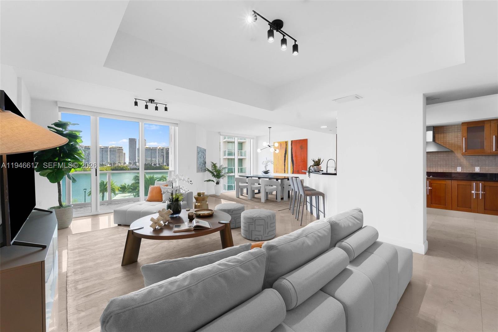 image The Peninsula Ii Condo6