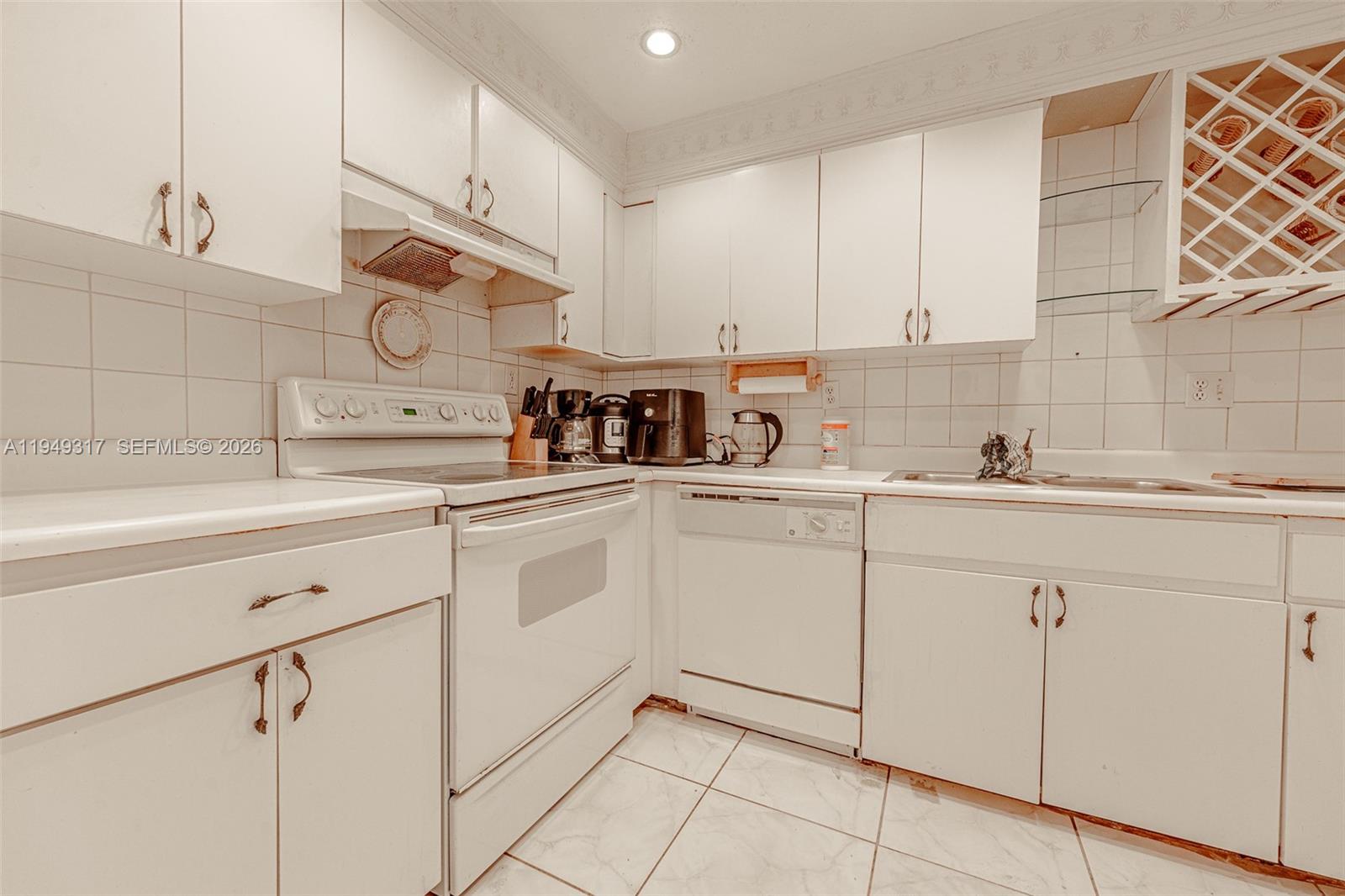 200 178th Dr #406 Sunny Isles Beach, FL 33160