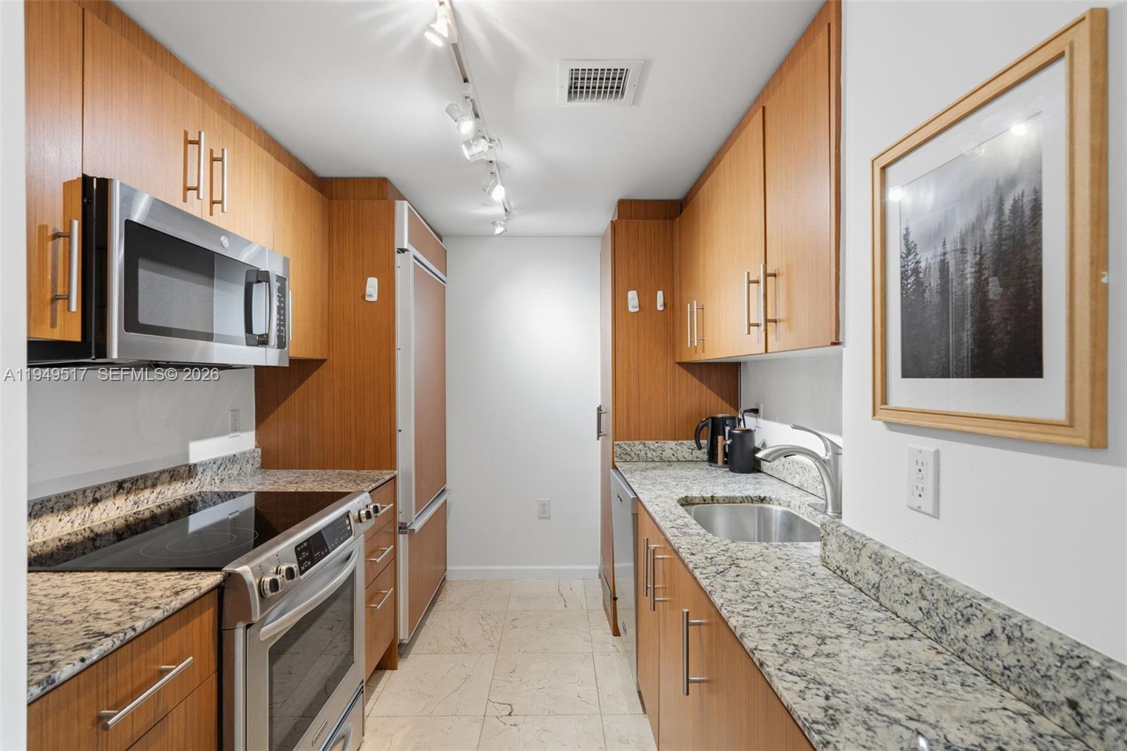 10275 Collins Ave #718 Bal Harbour, FL 33154