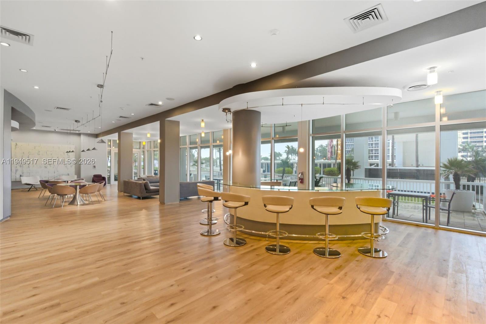 10275 Collins Ave #718 Bal Harbour, FL 33154