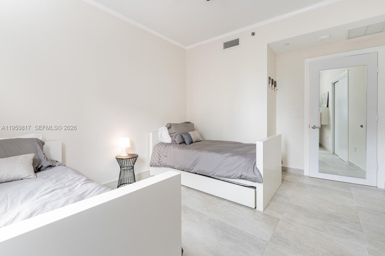 image 1060 Brickell - 106013