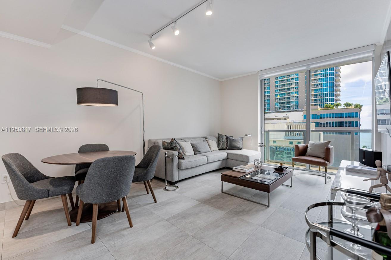 image 1060 Brickell - 10606