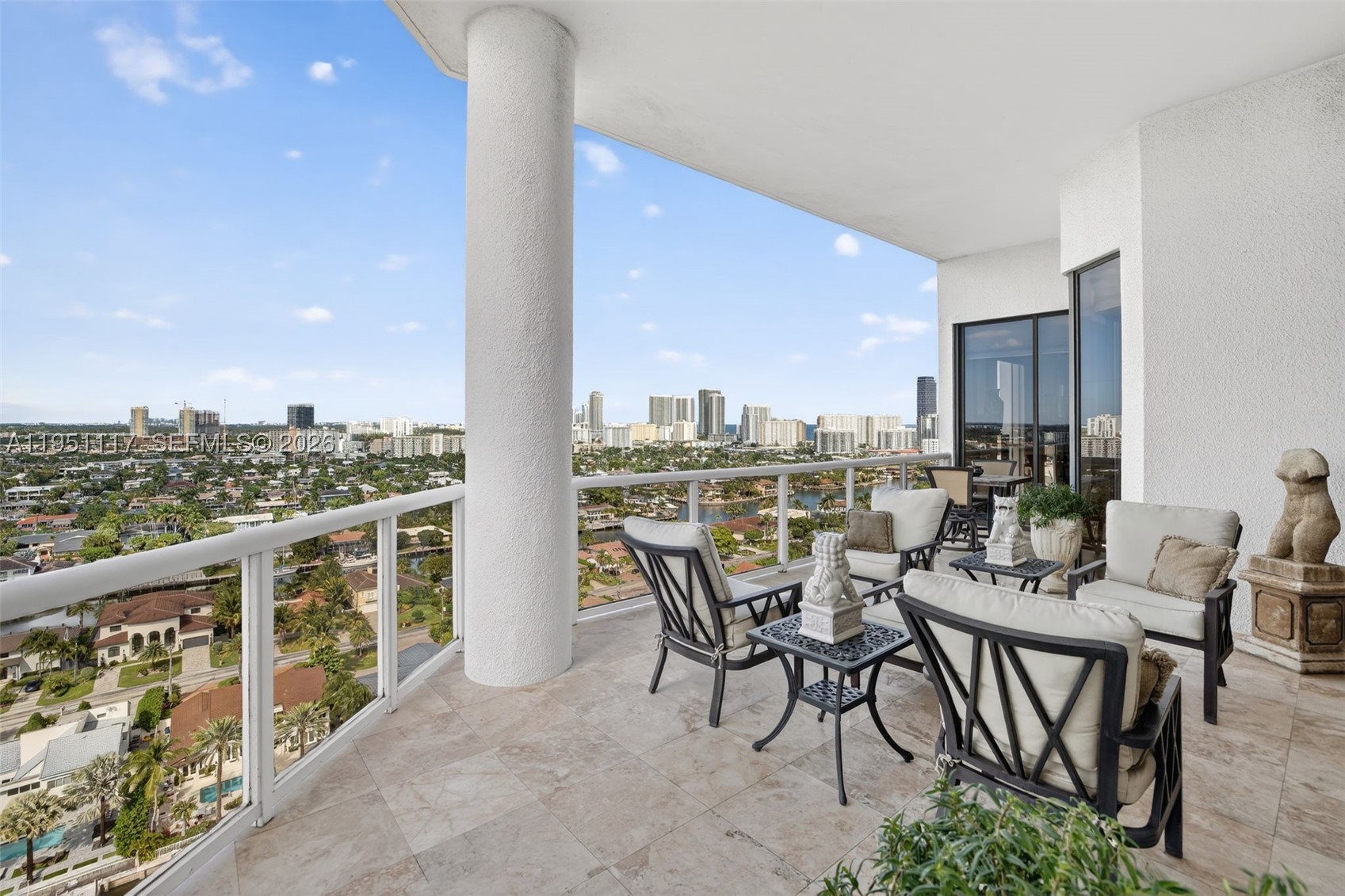 3598 Yacht Clb Dr #PH2 Aventura, FL 33180