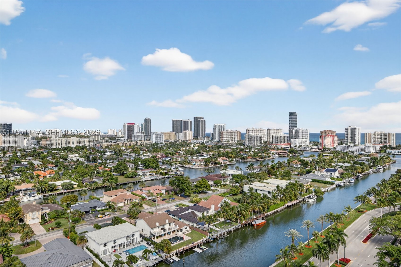 3598 Yacht Clb Dr #PH2 Aventura, FL 33180